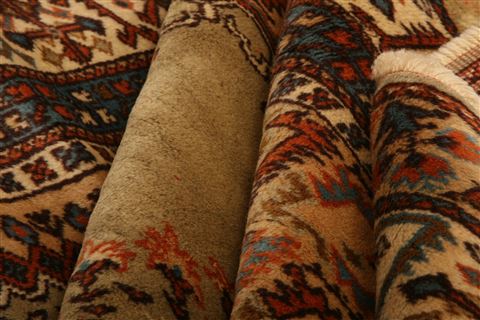 Kazak Beige Hand Knotted 46 X 77 Area Rug 100-27471 Image 2