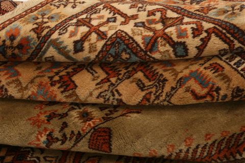Kazak Beige Hand Knotted 46 X 77 Area Rug 100-27471 Image 4