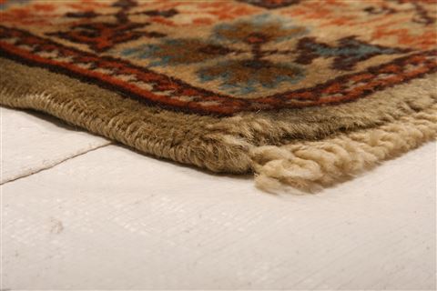 Kazak Beige Hand Knotted 46 X 77 Area Rug 100-27471 Image 7