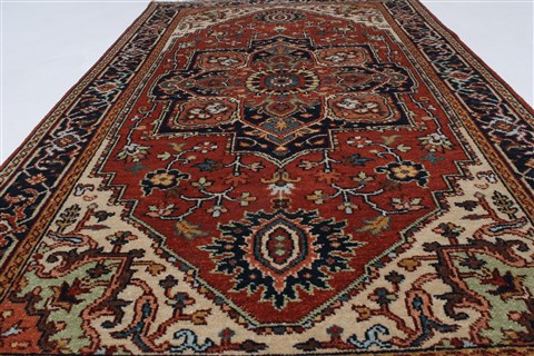 Serapi Brown Hand Knotted 30 X 50 Area Rug 250-27483 Image 4
