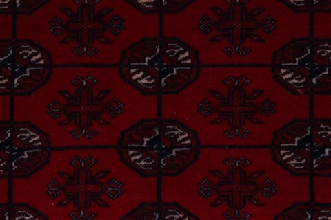 Kunduz Red Hand Knotted 33 X 42 Area Rug 250-27486 Image 12