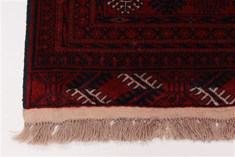 Kunduz Red Hand Knotted 33 X 42 Area Rug 250-27486 Image 13