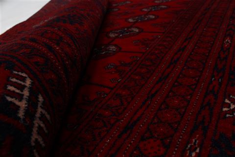 Kunduz Red Hand Knotted 33 X 42 Area Rug 250-27486 Image 16