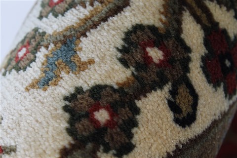 Semnan Beige Hand Knotted 30 X 410 Area Rug 250-27499 Image 1