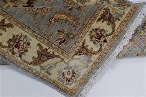 Pishavar Beige Hand Knotted 30 X 52 Area Rug 250-27503 Image 3