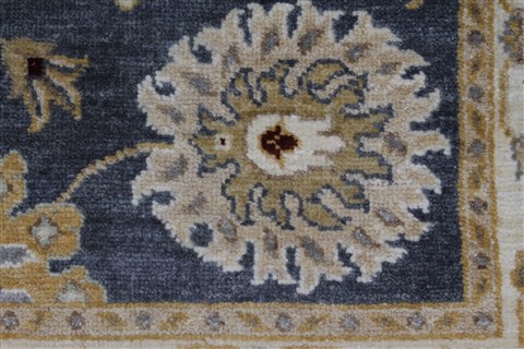 Ziegler Beige Hand Knotted 30 X 50 Area Rug 250-27509 Image 9