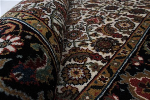 Herati Beige Hand Knotted 30 X 410 Area Rug 250-27513 Image 1