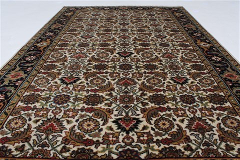 Herati Beige Hand Knotted 30 X 410 Area Rug 250-27513 Image 3