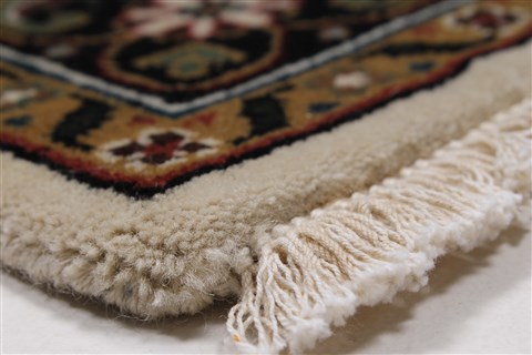 Herati Beige Hand Knotted 30 X 410 Area Rug 250-27513 Image 7