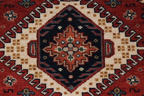 Karajeh Green Hand Knotted 30 X 50 Area Rug 250-27516 Image 5