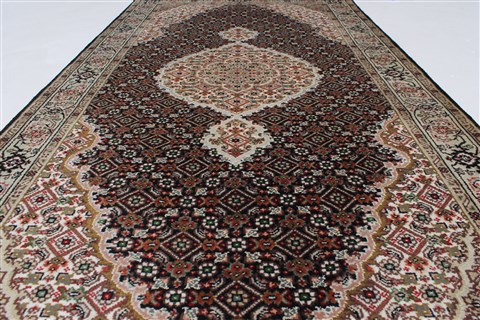 Mahi Beige Hand Knotted 28 X 411 Area Rug 250-27517 Image 1