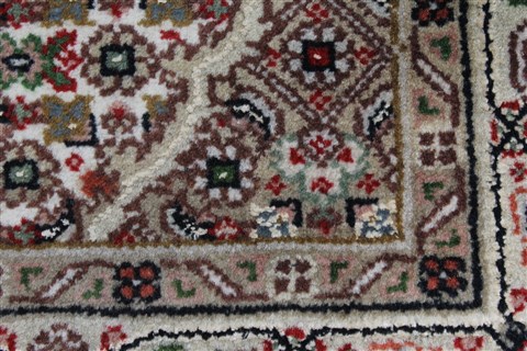 Mahi Beige Hand Knotted 28 X 411 Area Rug 250-27517 Image 6