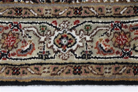 Mahi Beige Hand Knotted 27 X 50 Area Rug 250-27540 Image 3