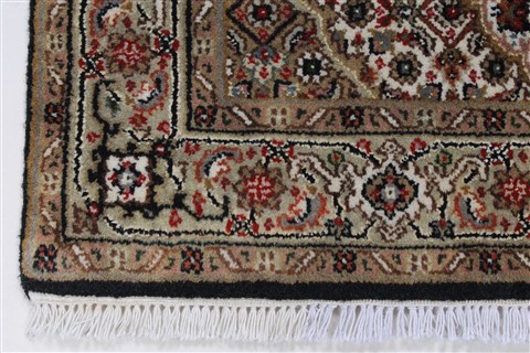 Mahi Beige Hand Knotted 27 X 50 Area Rug 250-27540 Image 5