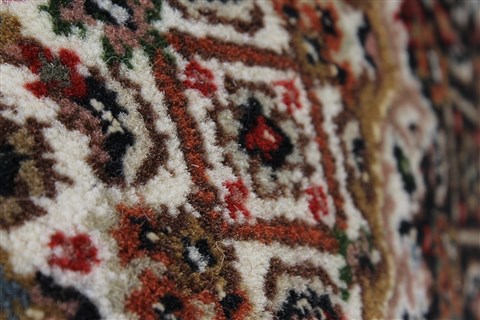 Mahi Beige Hand Knotted 27 X 50 Area Rug 250-27540 Image 9