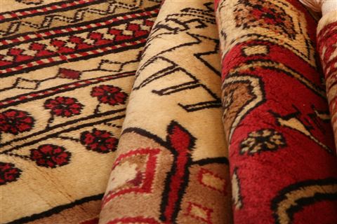 Kazak Beige Hand Knotted 54 X 69 Area Rug 100-27541 Image 3