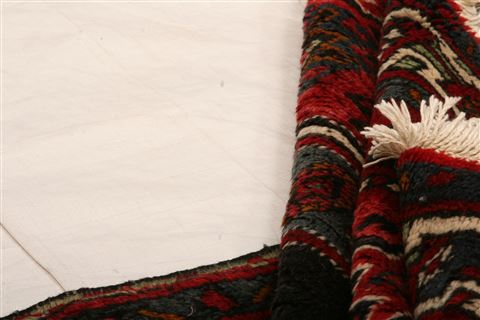 Kurdi Red Hand Knotted 53 X 95 Area Rug 100-27542 Image 5