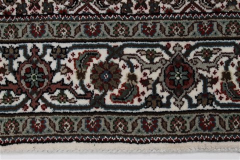 Mahi Beige Hand Knotted 30 X 54 Area Rug 250-27550 Image 2