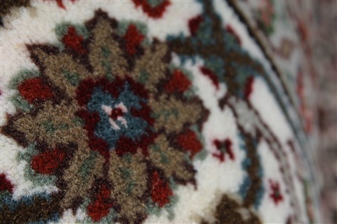 Mahi Beige Hand Knotted 30 X 54 Area Rug 250-27550 Image 9