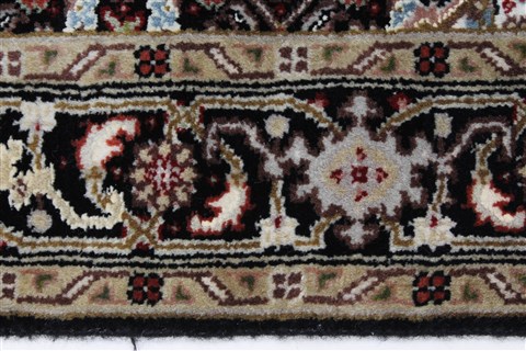 Mahi Beige Hand Knotted 27 X 50 Area Rug 250-27551 Image 2