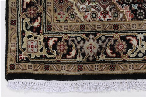 Mahi Beige Hand Knotted 27 X 50 Area Rug 250-27551 Image 4