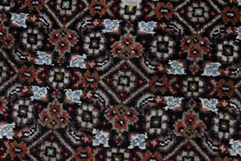 Mahi Beige Hand Knotted 27 X 50 Area Rug 250-27551 Image 6
