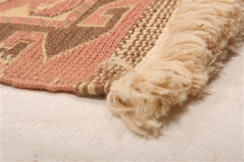 Afshar Red Flat Woven 42 X 58 Area Rug 253-27554 Image 10