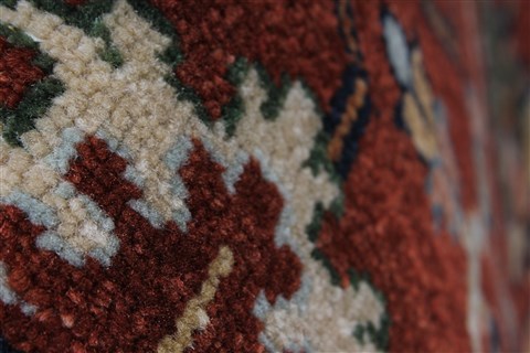 Serapi Green Hand Knotted 31 X 51 Area Rug 250-27563 Image 1