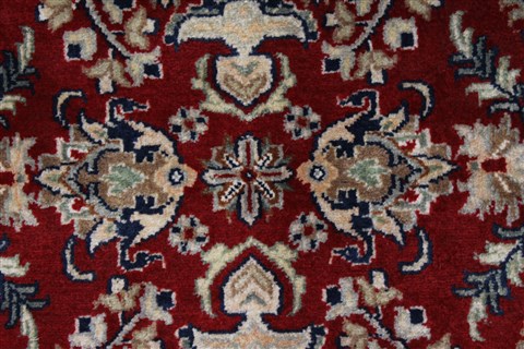 Sarouk Beige Hand Knotted 30 X 410 Area Rug 250-27587 Image 4