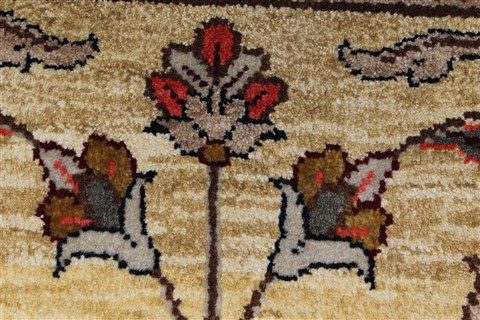 Kashan Beige Hand Knotted 30 X 53 Area Rug 250-27590 Image 7