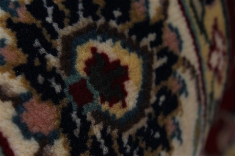 Isfahan Beige Hand Knotted 31 X 410 Area Rug 250-27596 Image 11