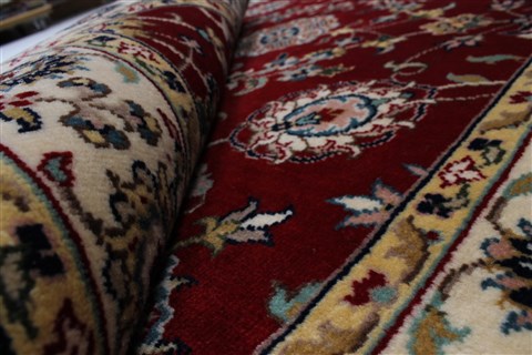 Isfahan Beige Hand Knotted 31 X 410 Area Rug 250-27596 Image 1