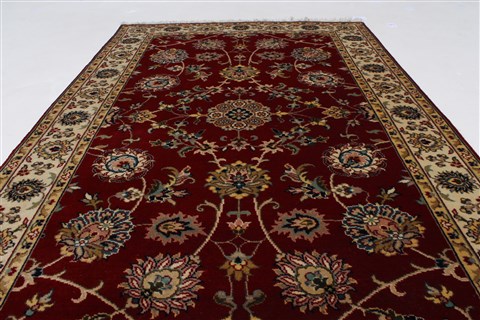 Isfahan Beige Hand Knotted 31 X 410 Area Rug 250-27596 Image 4