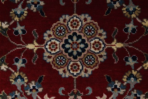Isfahan Beige Hand Knotted 31 X 410 Area Rug 250-27596 Image 6