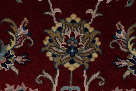 Isfahan Beige Hand Knotted 31 X 410 Area Rug 250-27596 Image 9