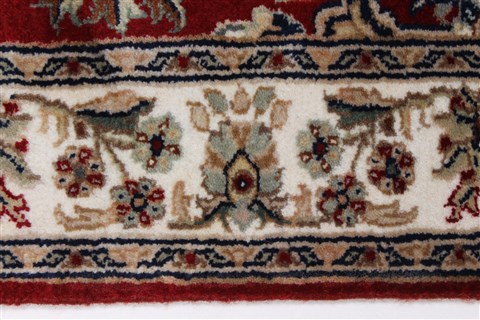 Sarouk Beige Hand Knotted 30 X 51 Area Rug 250-27597 Image 3