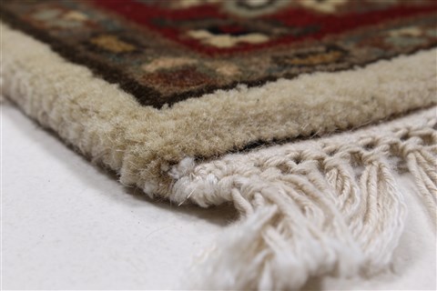Kashan Brown Hand Knotted 31 X 51 Area Rug 250-27599 Image 6