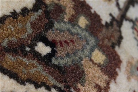Kashan Brown Hand Knotted 31 X 51 Area Rug 250-27599 Image 9