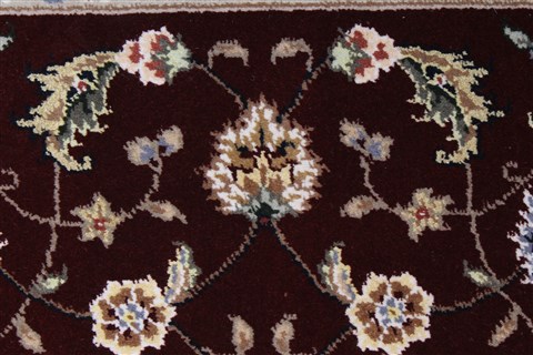 Tabriz Beige Hand Knotted 30 X 50 Area Rug 250-27603 Image 9