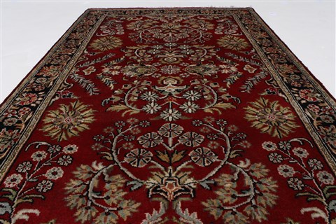 Sarouk Beige Hand Knotted 30 X 51 Area Rug 250-27605 Image 2