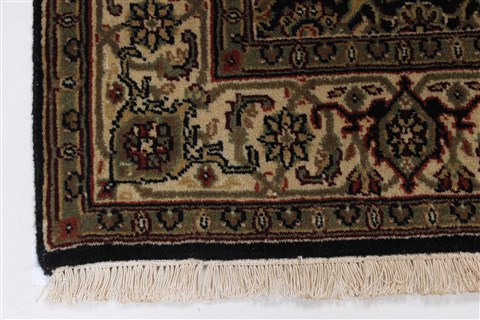 Herati Beige Hand Knotted 32 X 51 Area Rug 250-27606 Image 4