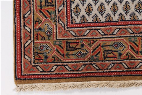 Mahi Beige Hand Knotted 30 X 410 Area Rug 250-27611 Image 5