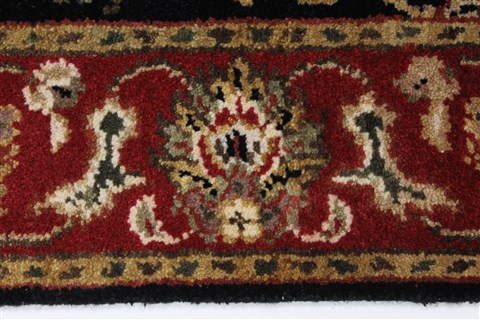 Kashan Beige Hand Knotted 30 X 52 Area Rug 250-27616 Image 4