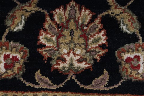 Kashan Beige Hand Knotted 30 X 52 Area Rug 250-27616 Image 8