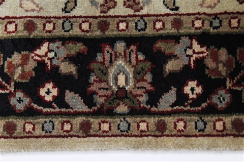 Kashmar Beige Hand Knotted 31 X 51 Area Rug 250-27633 Image 3