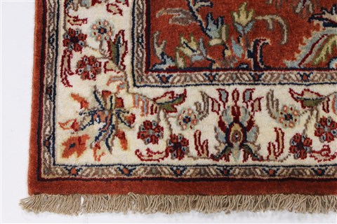 Sarouk Beige Hand Knotted 210 X 51 Area Rug 250-27639 Image 5