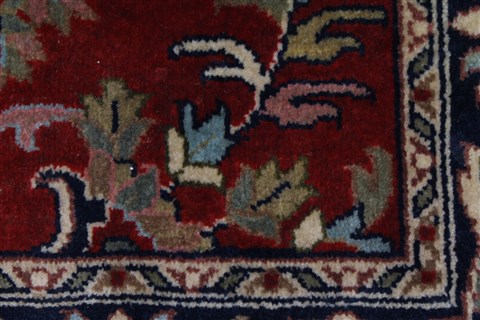 Sarouk Beige Hand Knotted 30 X 411 Area Rug 250-27642 Image 7