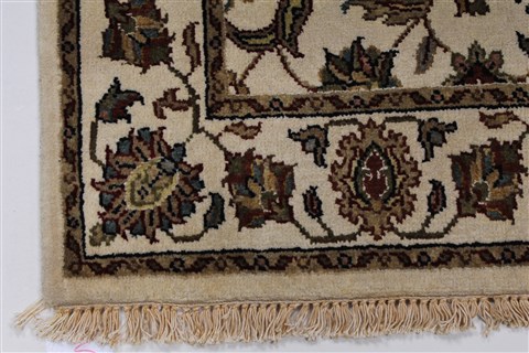 Kashmar Beige Hand Knotted 31 X 51 Area Rug 250-27646 Image 3