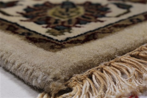 Kashmar Beige Hand Knotted 31 X 51 Area Rug 250-27646 Image 4