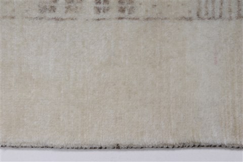 Gabbeh Beige Hand Knotted 30 X 50 Area Rug 250-27653 Image 2